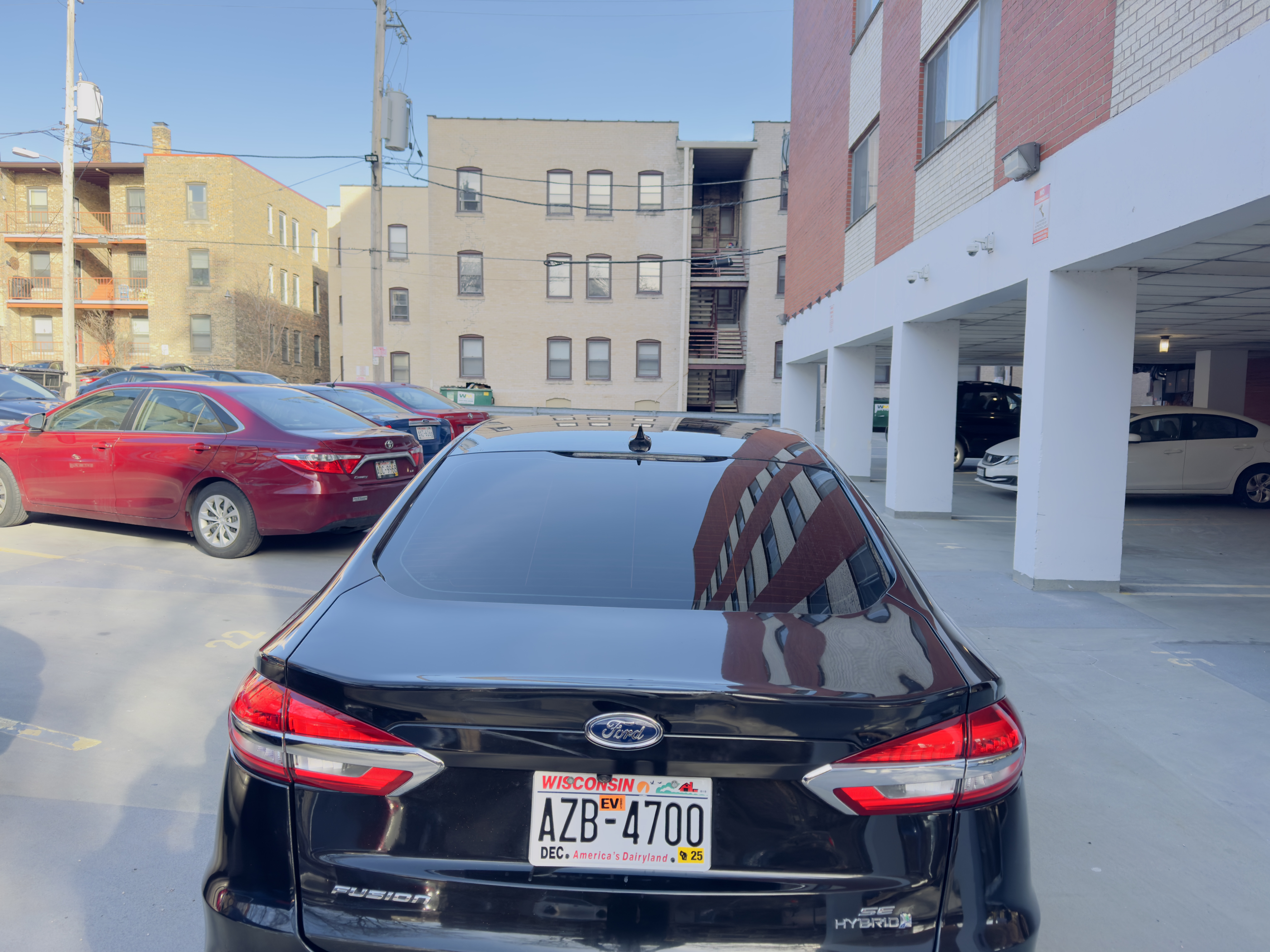Used 2019 Ford Fusion SE FWD image 13