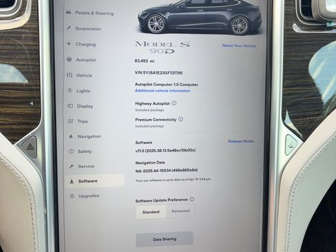 Used 2016 Tesla Model S 90D image 17