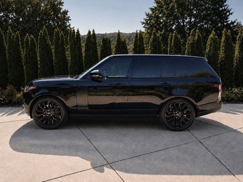 Used 2018 Land Rover Range Rover HSE AWD/4WD image 1