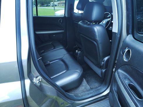Used 2011 Chevrolet HHR LT w/ LT Preferred Equipment Group FWD image 13