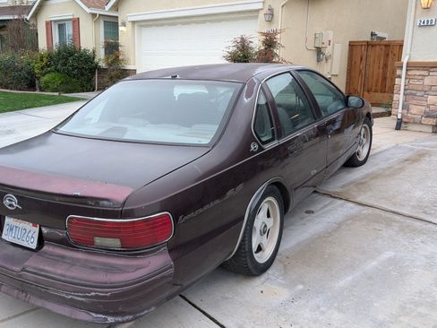 Used 1995 Chevrolet Impala SS image 1