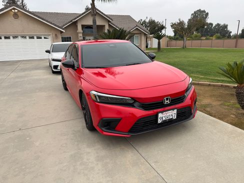 Used 2024 Honda Civic Sport image 4