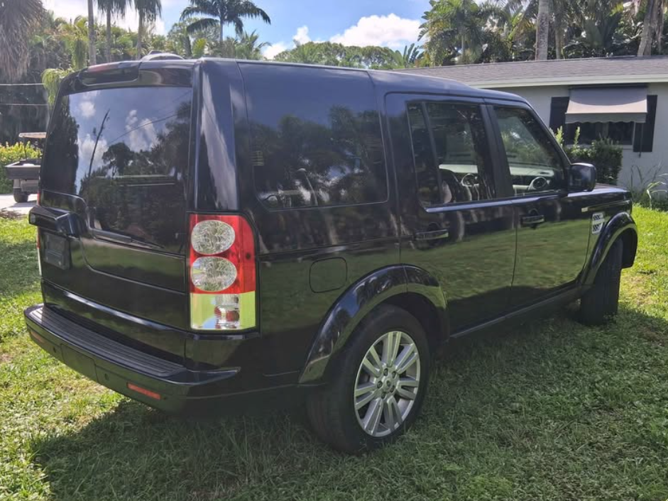 Used 2011 Land Rover LR4 HSE AWD/4WD image 2