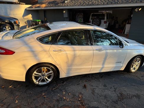 Used 2015 Ford Fusion Titanium image 13