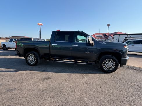 Used 2020 Chevrolet Silverado 3500 High Country w/ Z71 Off-Road Package AWD/4WD image 5
