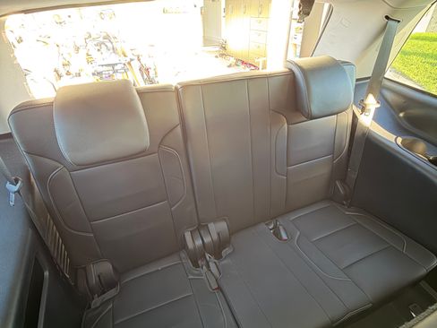 Used 2018 Chevrolet Tahoe LT w/ LT Midnight Edition image 12