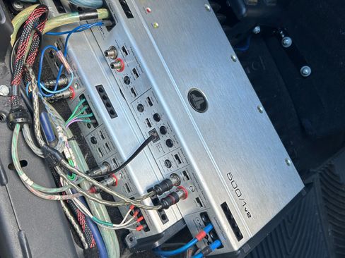 Used 2010 Ford F350 Lariat image 14