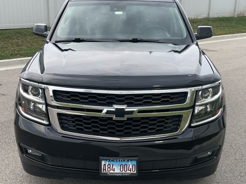 Used 2017 Chevrolet Suburban LT image 5