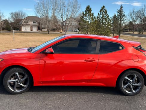 Used 2019 Hyundai Veloster 2.0 image 4