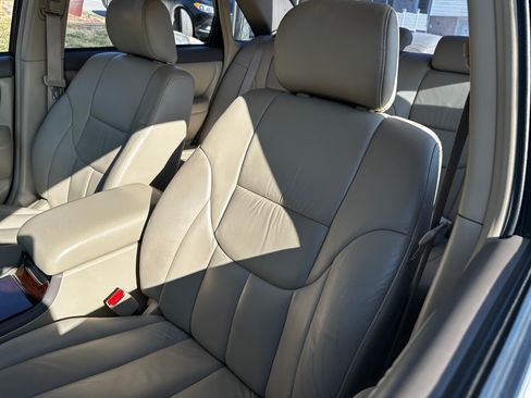 Used 2001 Toyota Avalon XL image 8