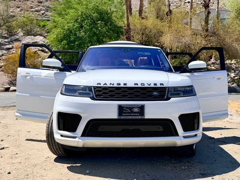 Used 2018 Land Rover Range Rover Sport Supercharged AWD/4WD image 18