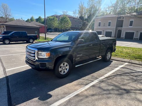 Used 2017 GMC Canyon W/T w/ Convenience Package image 16