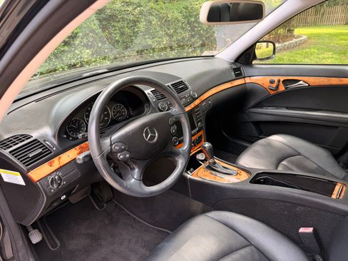 Used 2008 Mercedes-Benz E 350 Sedan image 6