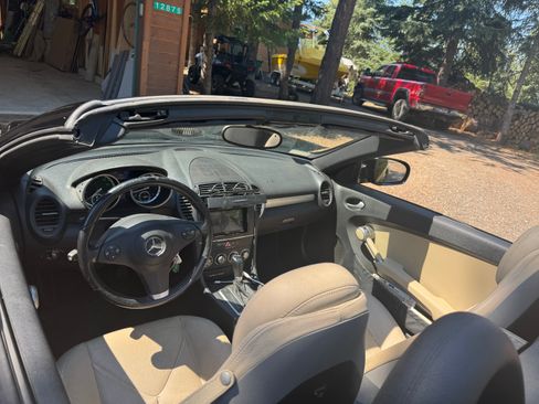 Used 2009 Mercedes-Benz SLK 350 image 10