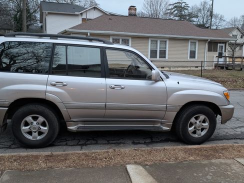 Used 2000 Toyota Land Cruiser Sport Utility 4D image 6