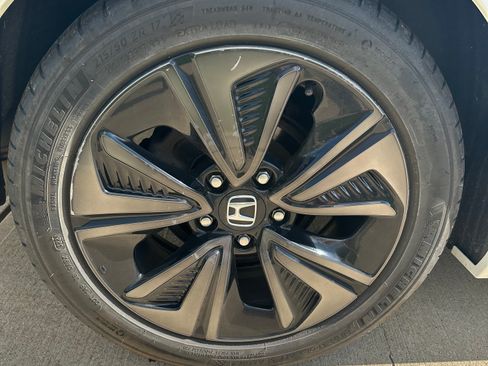 Used 2019 Honda Civic EX image 14