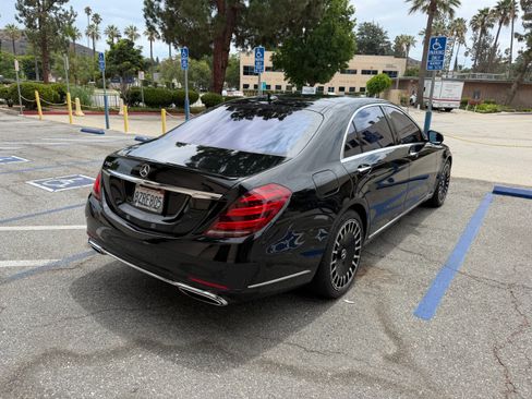 Used 2018 Mercedes-Benz S 560 Sedan image 9