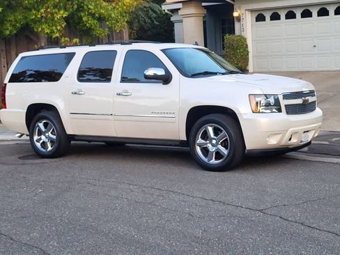 Used 2011 Chevrolet Suburban LTZ image 1