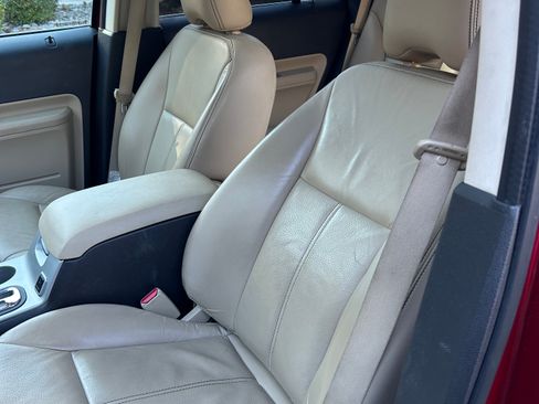 Used 2010 Ford Edge Limited image 10