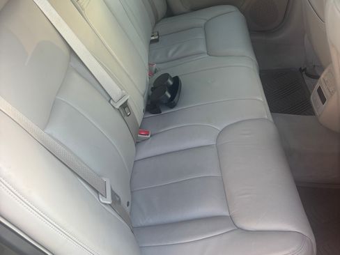 Used 2010 Cadillac DTS Premium w/ Driver Awareness Package image 10