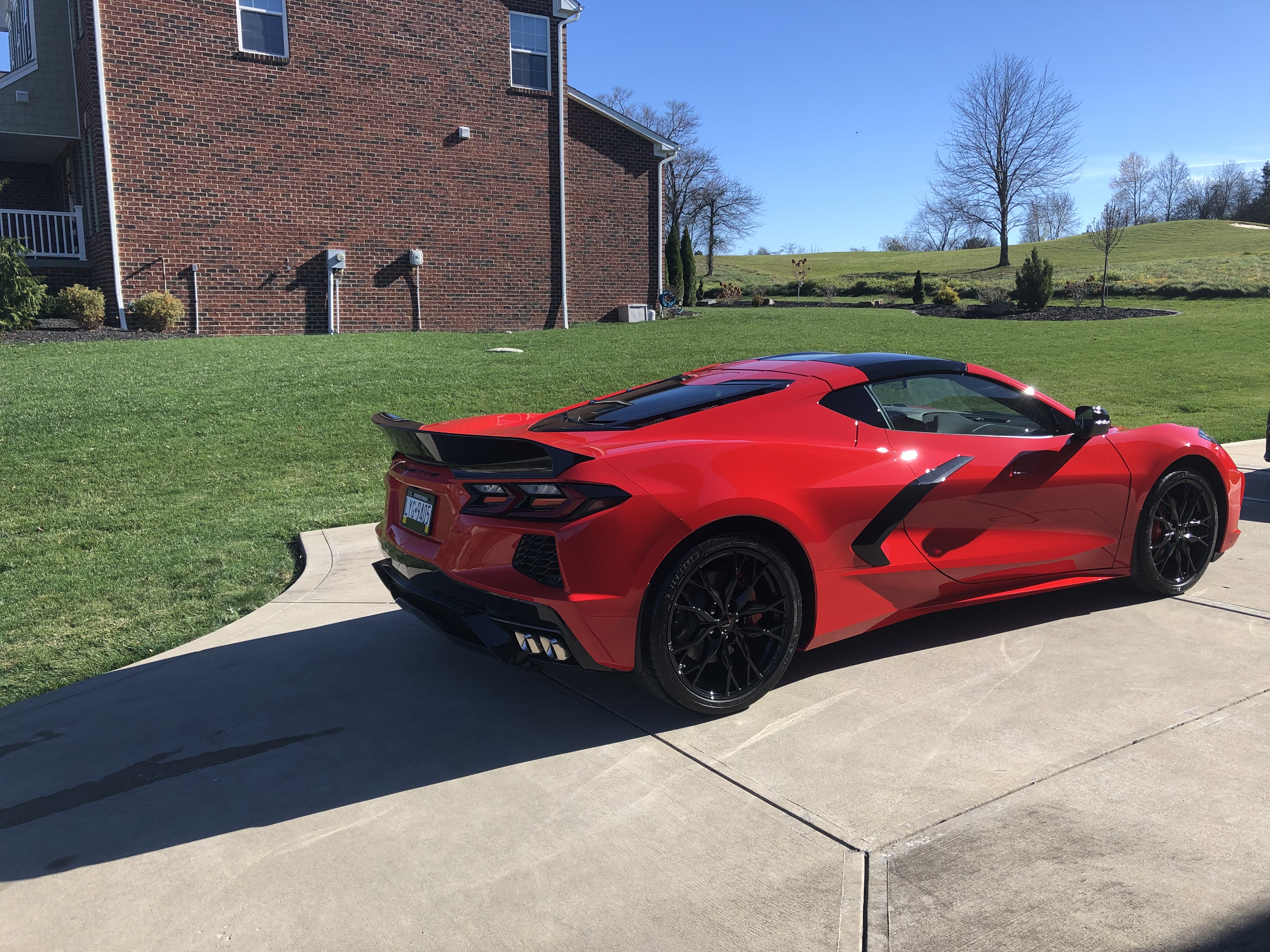 Used 2023 Chevrolet Corvette Stingray Coupe w/ 1LT RWD image 2