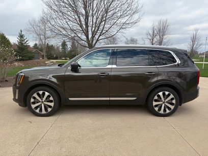 Used 2021 Kia Telluride EX w/ EX Premium Package