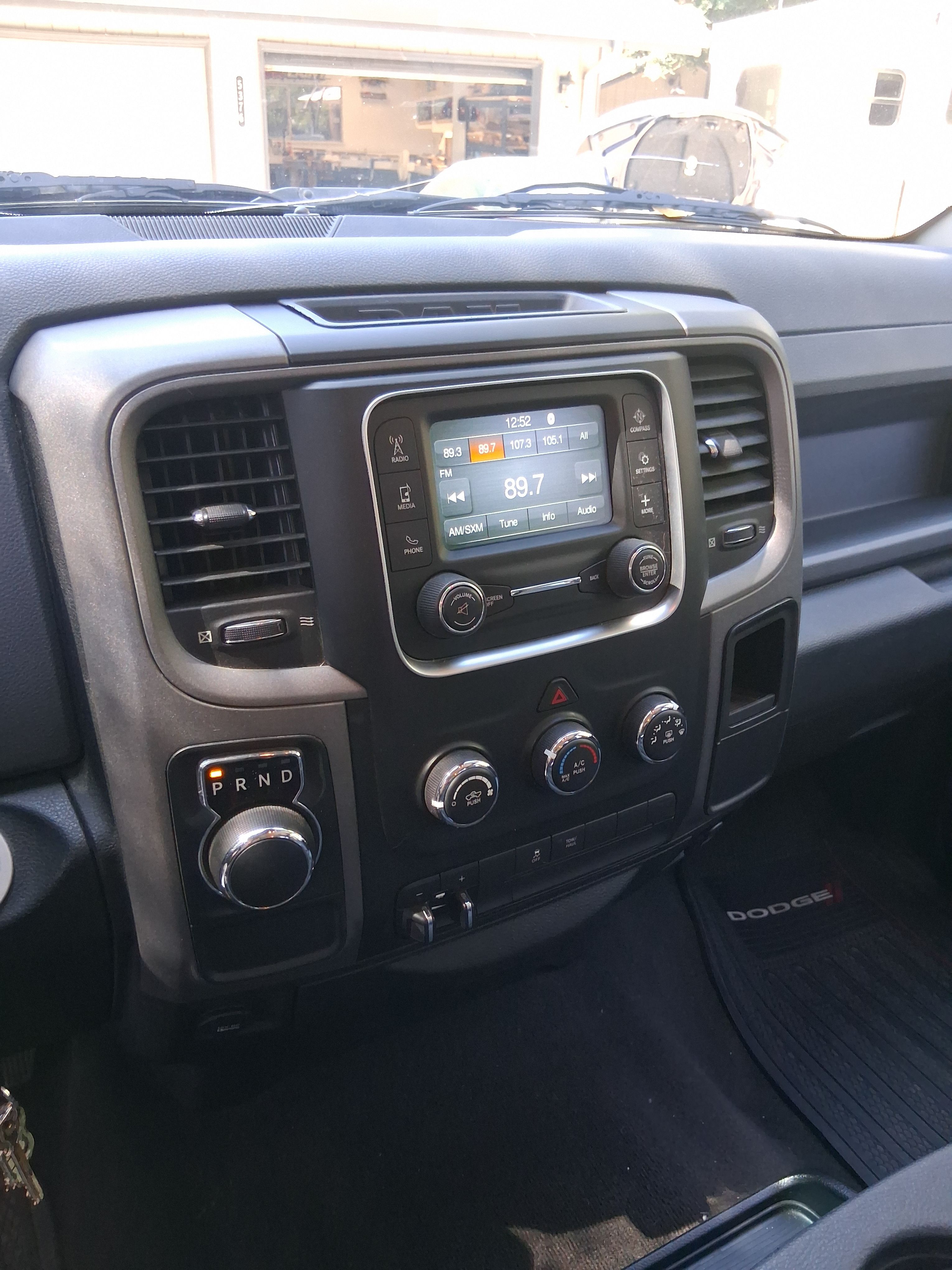 Used 2015 RAM 1500 Express RWD image 13