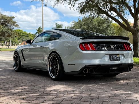 Used 2017 Ford Mustang Shelby GT350 w/ Electronics Package image 10
