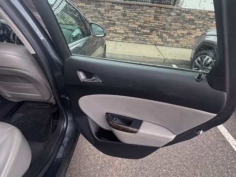 Used 2012 Buick Verano FWD image 16