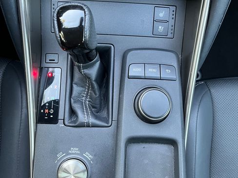 Used 2017 Lexus IS 200t w/ Premium Package image 8