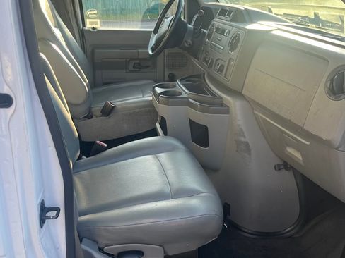 Used 2014 Ford E-350 and Econoline 350 Super Duty RWD image 10