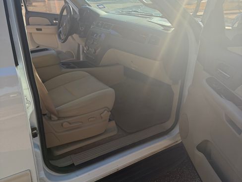 Used 2009 Chevrolet Tahoe LT w/ Texas Edition image 10