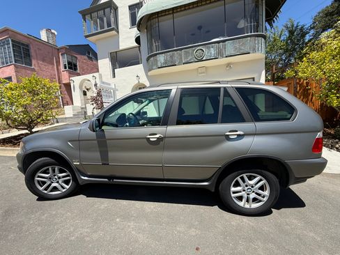 Used 2004 BMW X5 3.0i AWD/4WD image 4