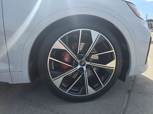 Used 2021 Audi SQ5 Premium Plus w/ Premium Plus Package image 10