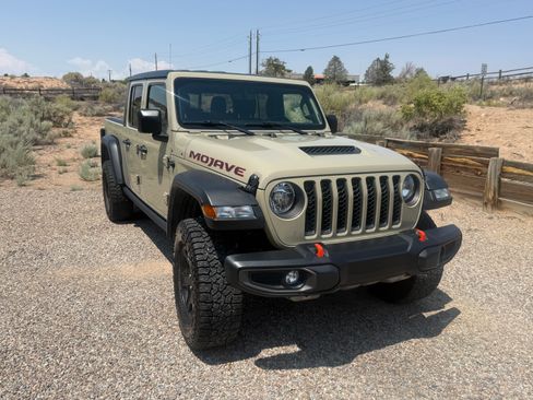 Used 2022 Jeep Gladiator Mojave w/ Trailer Tow Package AWD/4WD image 15