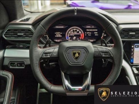 Used 2020 Lamborghini Urus image 5