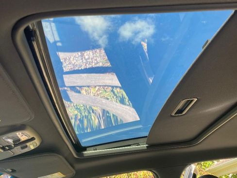 Used 2009 Mercury Mariner Premier image 13