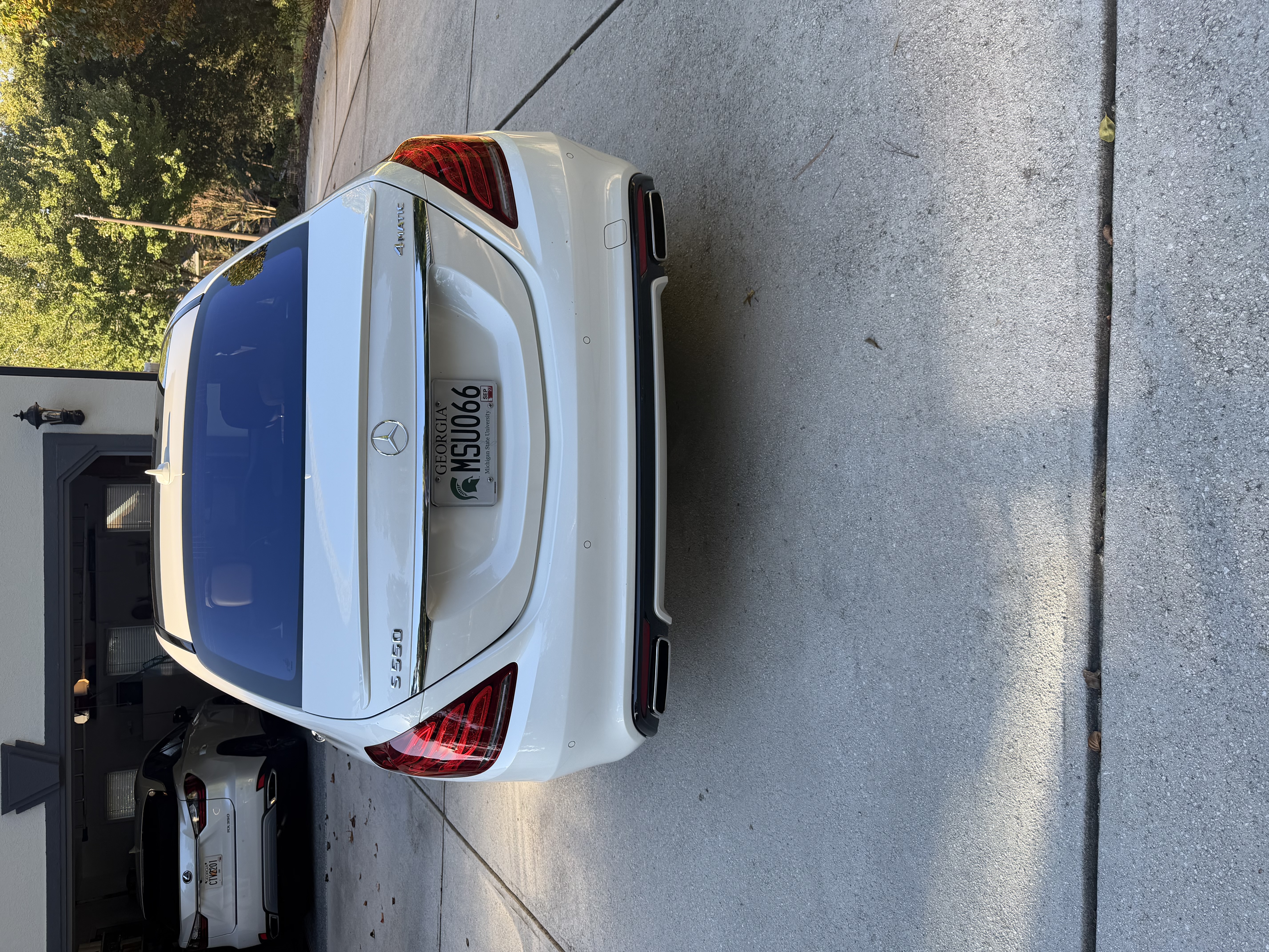 Used 2016 Mercedes-Benz S 550 4MATIC Sedan image 4