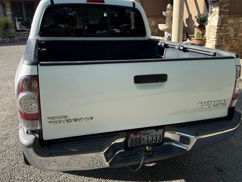 Used 2009 Toyota Tacoma PreRunner RWD image 6