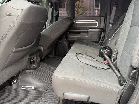 Used 2020 RAM 3500 Big Horn w/ Night Edition image 15