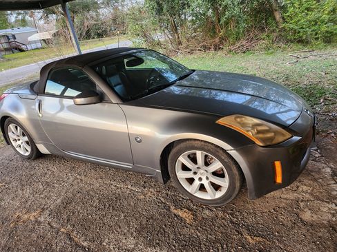 Used 2005 Nissan 350Z Touring image 1