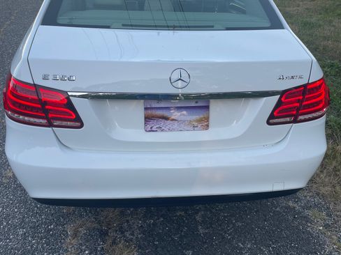 Used 2014 Mercedes-Benz E 350 4MATIC Sedan image 4