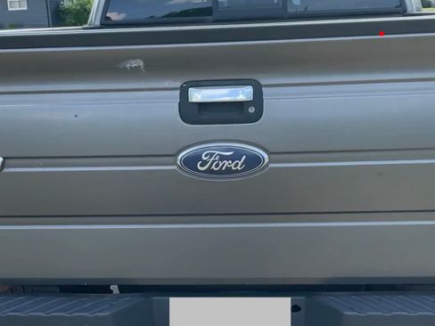Used 2011 Ford F150 XLT w/ XLT Chrome Pkg AWD/4WD image 10