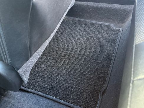Used 2018 Toyota Corolla SE w/ Carpet Mat Package (TMS) image 25