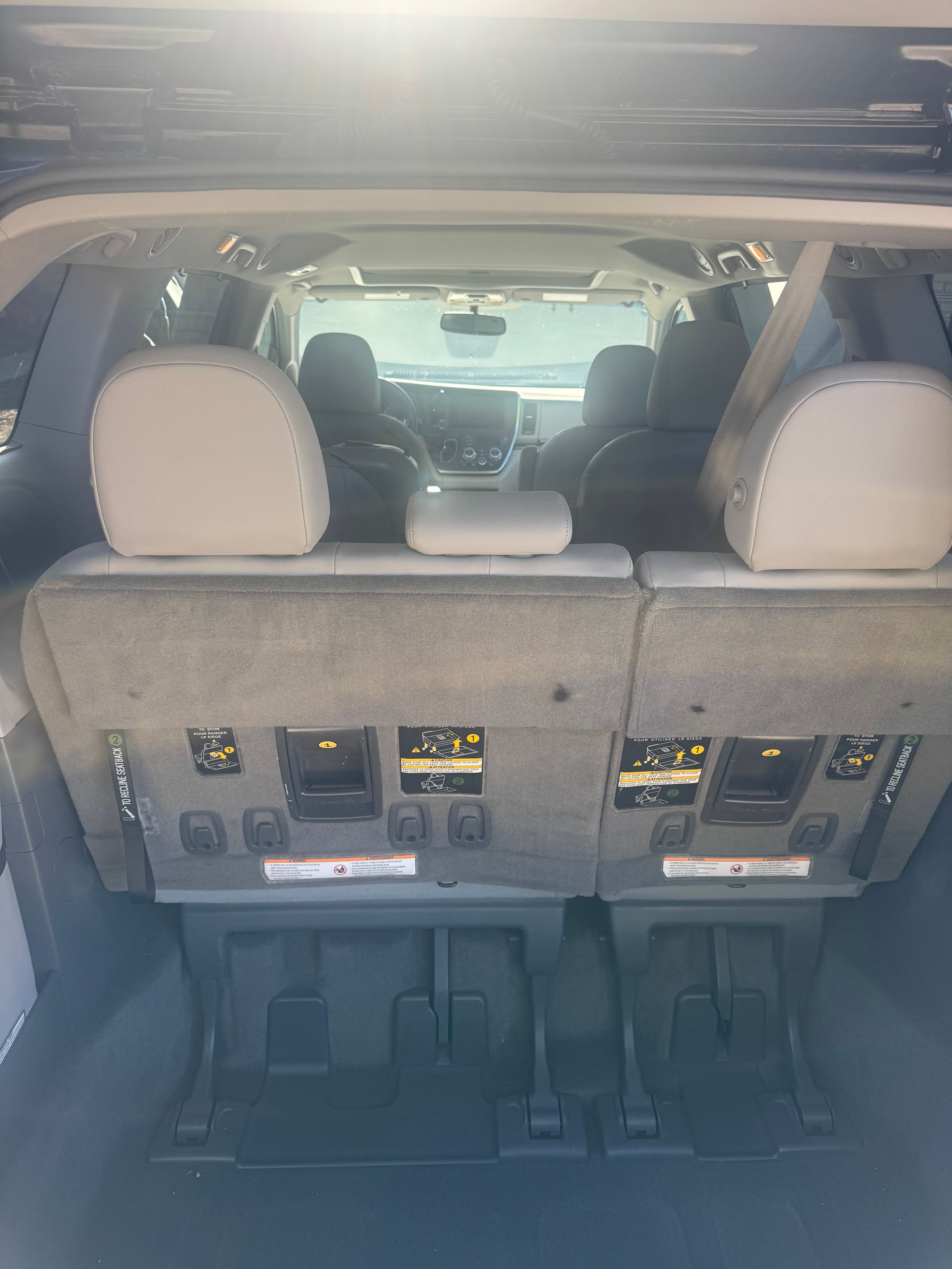 Used 2015 Toyota Sienna XLE w/ XLE Navigation Package FWD image 15