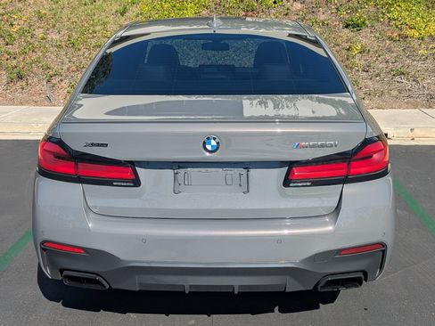 Used 2021 BMW M550i xDrive w/ Premium Package image 5