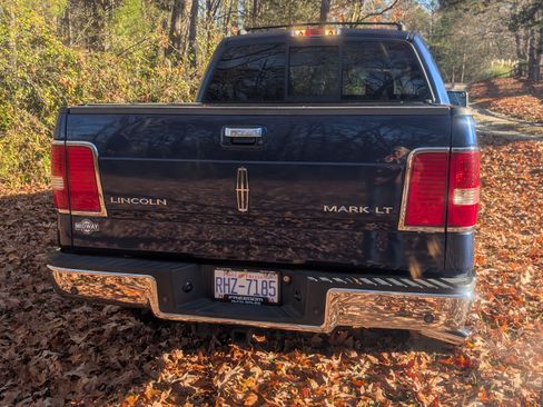 Used 2007 Lincoln Mark LT Pickup 4D 5 1/2 ft image 5