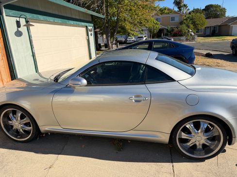 Used 2002 Lexus SC 430 Convertible RWD image 5