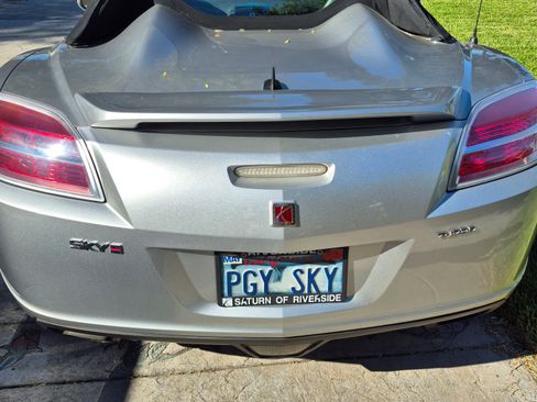 Used 2007 Saturn Sky Red Line image 16