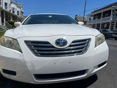 Used 2007 Toyota Camry Hybrid FWD image 2